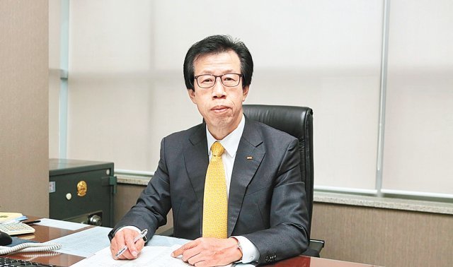김홍근 대표