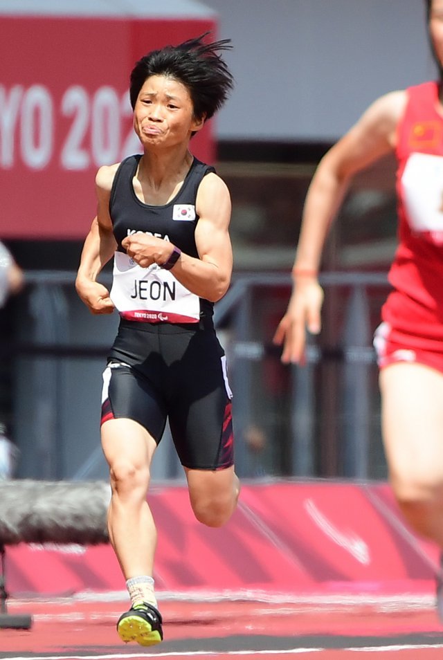 도쿄 패럴림픽 200m 결선서 아쉽게 4위에 자리한 전민재. (대한장애인체육회 제공) © 뉴스1