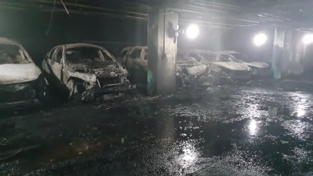 지난 11일 천안 불당동의 한 아파트에서 발생한 화재로 주차된 차량 44대가 훼손되는 등 차량 666대가 피해를 입었다. 뉴스1