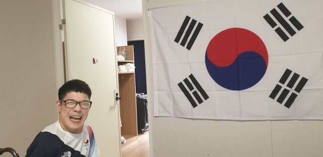 노영진이 2020 도쿄 패럴림픽 선수촌을 떠나면서 찍은 기념사진. 한국 보치아 대표팀 제공