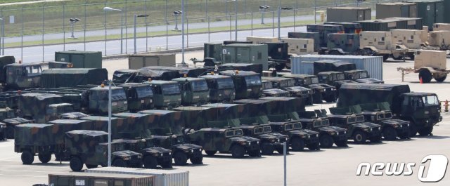 경기도 평택 소재 주한미군기지 ‘캠프 험프리스’의 군용 차량들. .2021.8.9/뉴스1 © News1