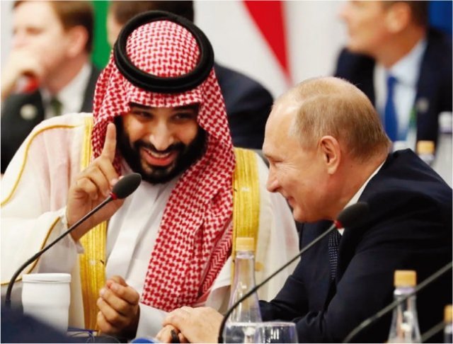2019년 G20 정상회의에서 담소하는 무함마드 빈 살만 알사우드 사우디아라비아 왕세자(왼쪽)와 블라디미르 푸틴 러시아 대통령. [SPA]