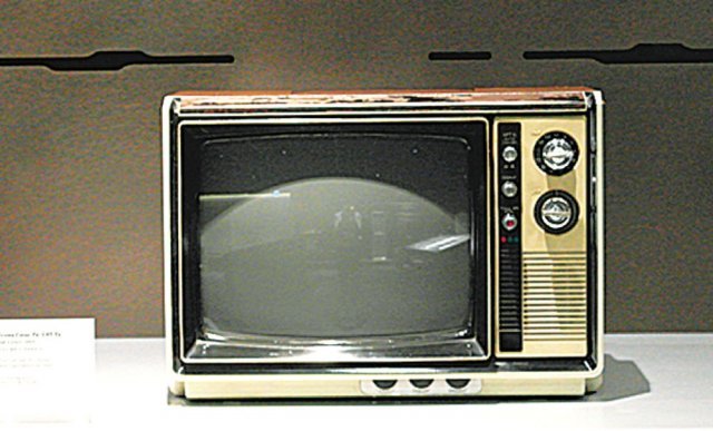 1977? ??? ?? ??? TV(??? ‘SW-C3761’).