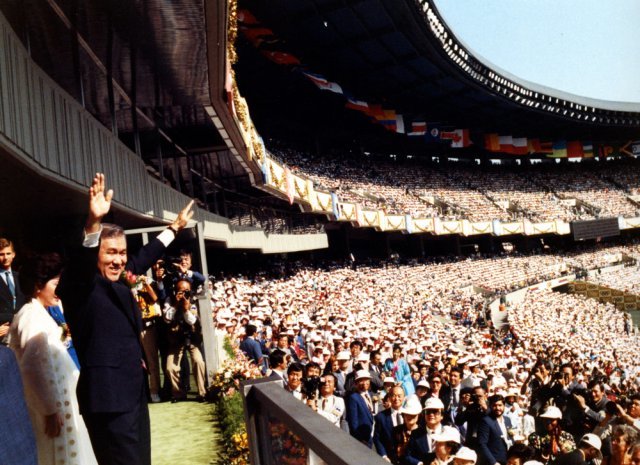 1988년 9월 17일 서울올림픽 개막을 축하하는 노태우 전 대통령. 동아일보DB