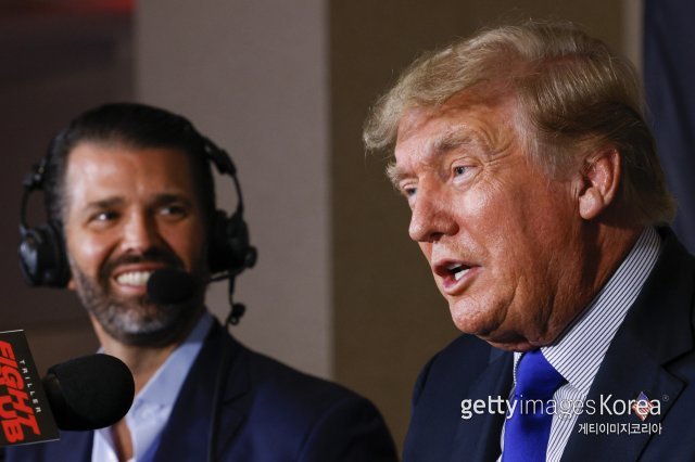 도널드 트럼프 전 미국 대통령(오른쪽)과 그의 장남 도널드 트럼프 주니어. (GettyImages)/코리아