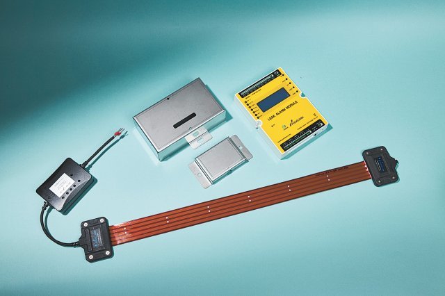 확장 필름형 누액 감지 시스템.