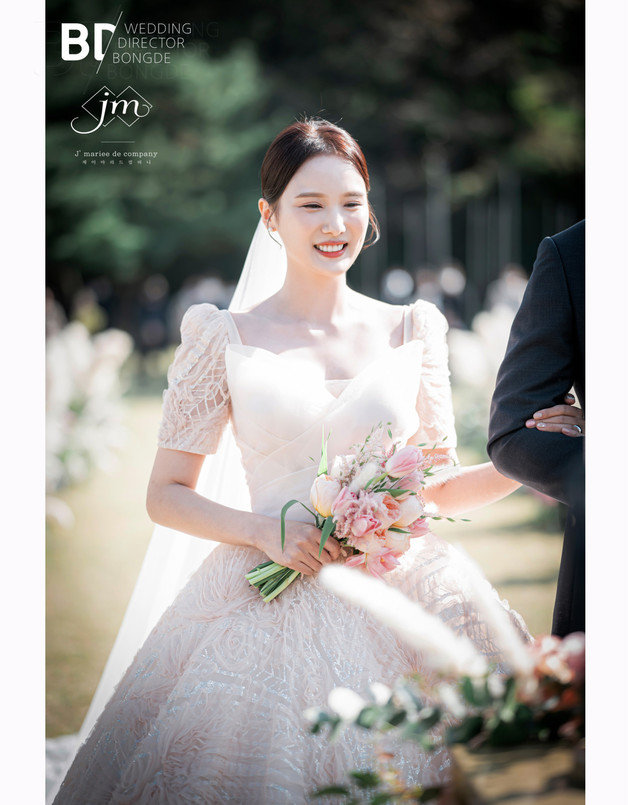 써니힐 빛나/해피메리드컴퍼니, 웨딩디렉터봉드, 스튜디오원, 아이테오, 비안플라워, 스플렌디노, 마인모리, 모아위 제공 © 뉴스1