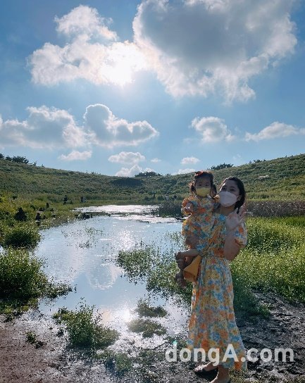 BAT로스만스 푸른 하늘 사진전 최우수상 작품 ‘금오름’