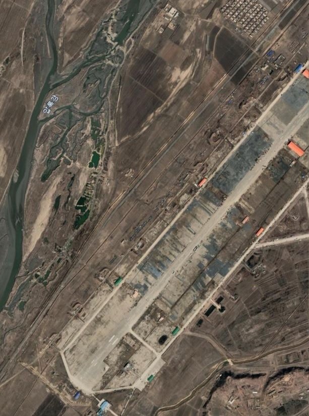 북한 함경북도 의주비행장 위성사진 (구글 어스 캡처)