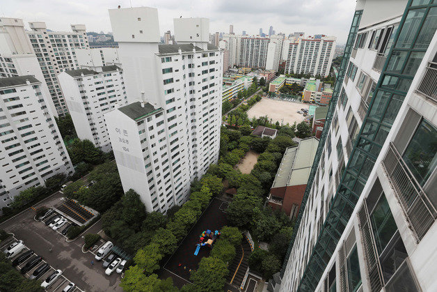 리모델링 조합설립 인가를 받은 서울 용산구 이촌동 코오롱아파트 모습. (자료사진) 2021.8.25/뉴스1 © News1
