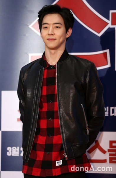 박유환. 동아닷컴DB