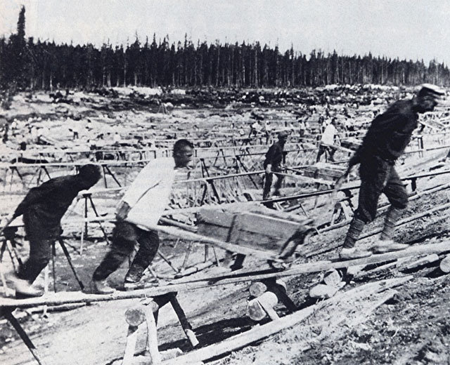 1932년 발트해 운하 건설에 동원된 굴라크 죄수들. 위키미디어