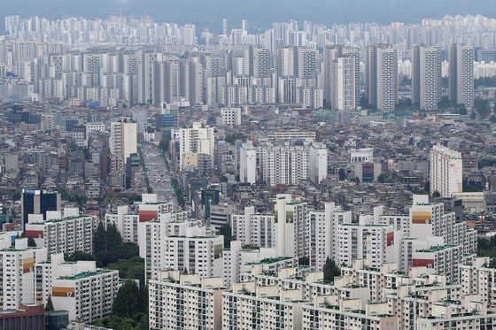 서울 시내 아파트 단지 모습. © News1