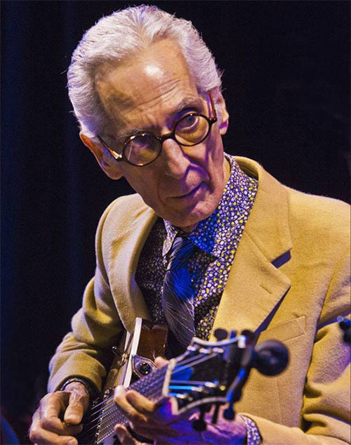 기억상실증을 이기고 정상급 연주가로 두 번의 삶을 살아낸 미국 재즈 기타리스트 팻 마티노. 사진 출처 팻 마티노 홈페이지