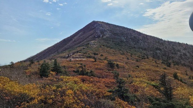 지난 1일 촬영된 강원 설악산국립공원 대청봉 자료사진. (설악산국립공원 제공) 2021.10.2