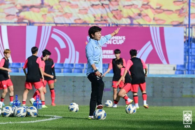 황인선 여자축구 U-20 대표팀 감독.(대한축구협회 제공)