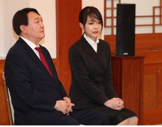 윤석열 전 검찰총장(왼쪽)과 아내 김건희씨. © 뉴스1
