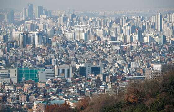 28일 서울 남산에서 본 빌라(연립주택) 밀집지역. 2021.11.28/뉴스1 © News1