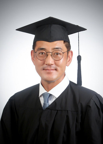 서용빈 석사 졸업사진