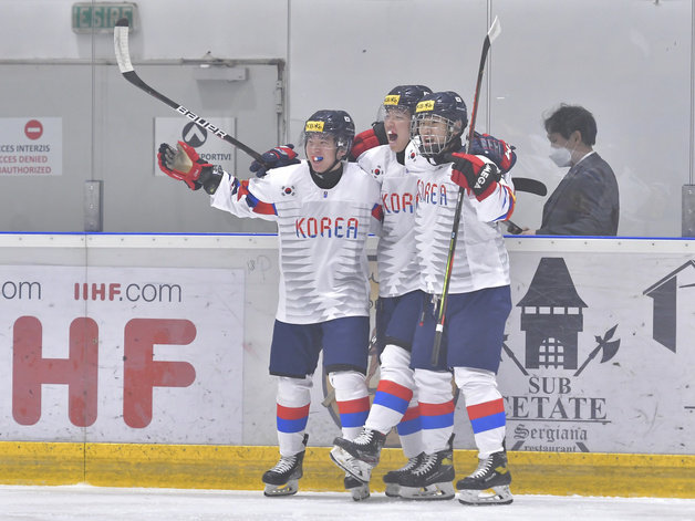 20세 이하 남자 아이스하키 대표팀. (대한아이스하키협회 제공) © 뉴스1