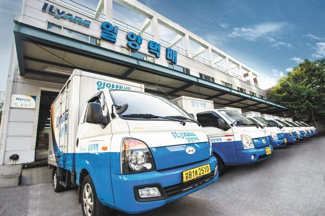 일양로지스는 전국 익일 배송 및 맞춤 택배 서비스를 실현하고 있다. 사진은 일양택배 현장.