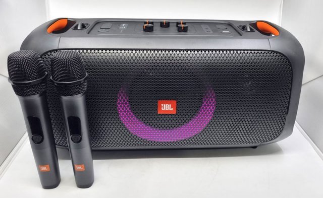 JBL 파티박스 온더고(JBL PARTYBOX ON THE GO) (출처=IT동아)