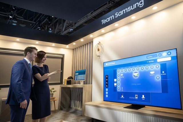 삼성전자 '팀삼성' TV, 가전, 스마트폰 등을 스마트싱스로 연결하는 경험을 제공한다는 개념이다. 삼성전자 제공