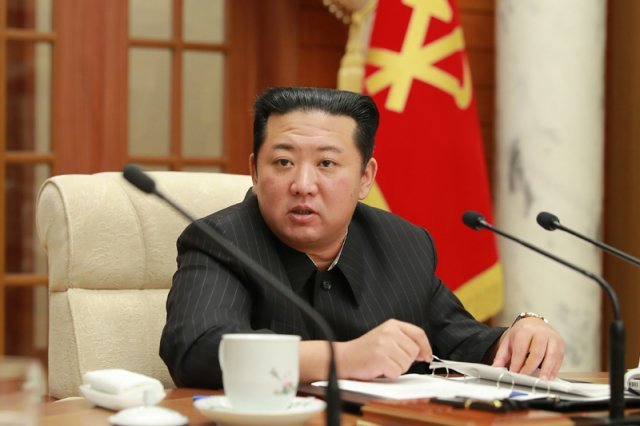 김정은 4년만에 다시 ‘핵위협 카드’