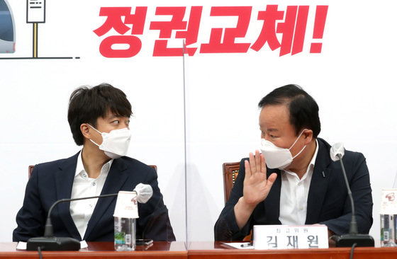 이준석 국민의힘 대표와 김재원 최고위원. © News1