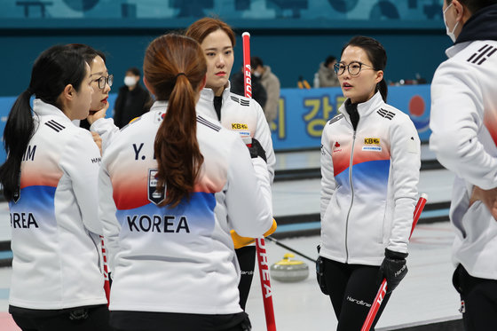 올림픽에서 2연속 메달 획득에 도전하는 컬링 여자 단체의 ‘팀 킴’ /뉴스1 © News1