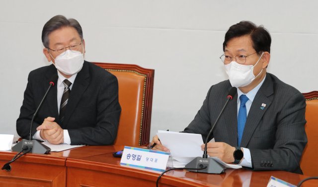 더불어민주당 이재명 후보(왼쪽)과 송영길 대표(오른쪽)/ 사진=동아일보 DB