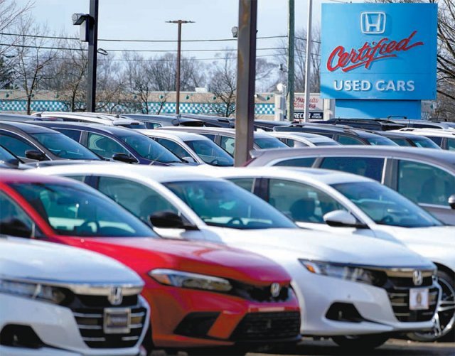 미국 일리노이주 숌버그에 있는 혼다 전문 중고차 매장에 판매용 차량들이 늘어서 있다. 숌버그=AP 뉴시스