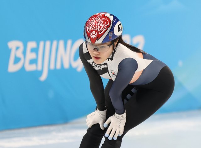 11일 오후 중국 베이징 캐피털 실내경기장에서 열린 2022 베이징동계올림픽 쇼트트랙 여자 1000m B파이널, 한국 이유빈이 2위로 들어오고 있다. 뉴시스