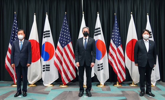왼쪽부터 정의용 외교부 장관과 토니 블링컨 미국 국무장관, 하야시 요시마사 일본 외무상. (외교부 제공)