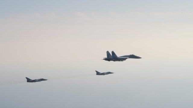 2022년 3월 2일 스웨덴 고틀란드섬 동쪽 영공을 침범하는 러시아 전투기들의 모습. 사진 AP 뉴시스
