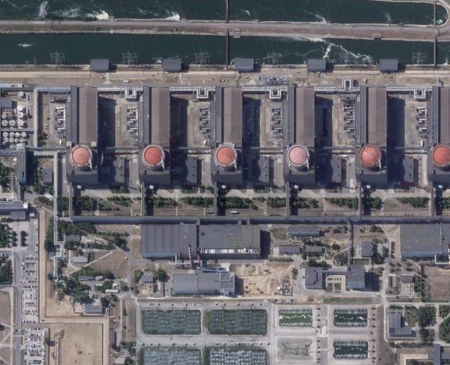 러시아군이 4일(현지시간) 우크라이나 자로리자주 에네르호다르에 있는 유럽 최대의 원자력 발전소를 점령한 것으로 알려졌다. 자포리자 원자력 발전소의 2019년 모습. 2022.03.04. 플래닛랩스 제공-AP/뉴시스
