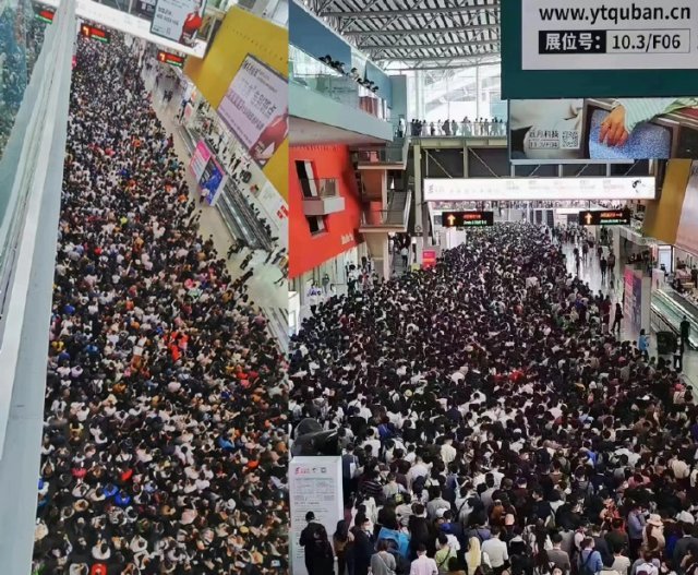 파저우 컨벤션센터에서 검사를 기다리는 관람객들. 웨이보