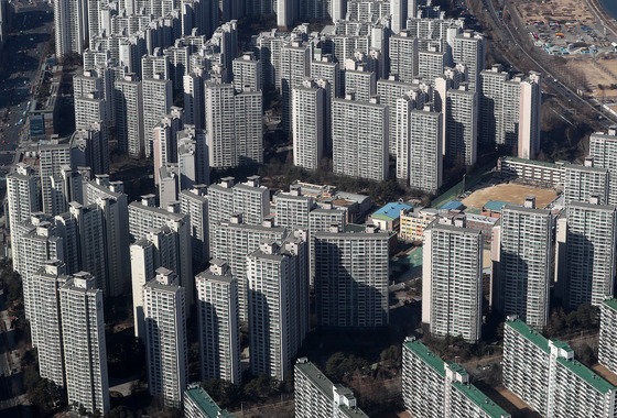 서울 송파구 롯데월드타워 서울스카이에서 바라본 잠실 아파트단지. 2022.2.23/뉴스1