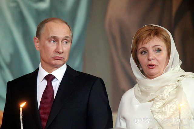 블라디미르 푸틴 러시아 대통령(왼쪽)과 그의 전부인 알렉산드로브나 루드밀라. 게티이미지