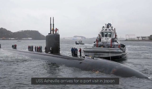미국 인도태평양사령부가 9일(현지 시간) 핵추진 잠수함 ‘애슈빌’이 일본 요코하마항에 입항하는 모습을
 공개했다. 이 잠수함은 2500km 밖에서 2, 3m 오차로 표적을 타격하는 ‘토마호크’ 순항미사일 수십 기, ‘하푼’ 대함 
미사일 등을 탑재할 수 있다. 미국 인도태평양사령부 영상 캡처