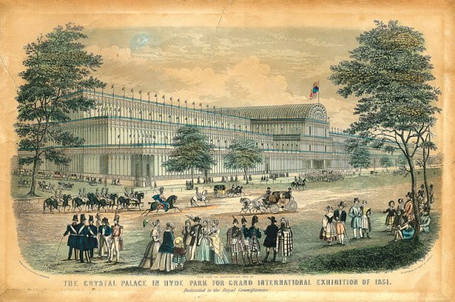 1851년 영국 런던에서 열린 제1회 만국박람회에 설치된 수정궁. 최대 길이 564m, 내부 높이 39m로 축구장 18개를 합한 규모로 지어졌다. 사진 출처 위키피디아