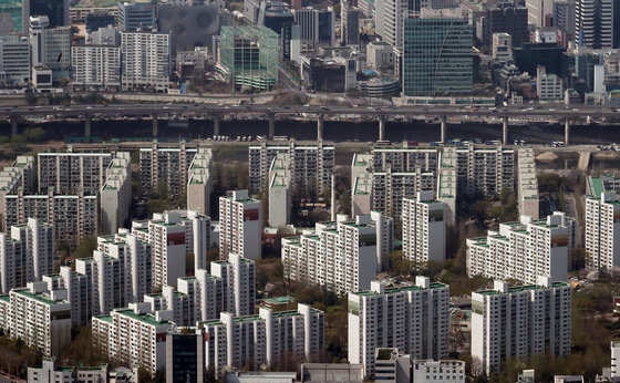 10일 서울 아파트 단지의 모습(자료사진). 2022.4.10/뉴스1 © News1