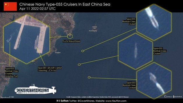 중국 동해안에서 중국 최신예 군함인 055형 4척이 포착됐다. © 뉴스1 ( H I 서튼 트위터 캡처)