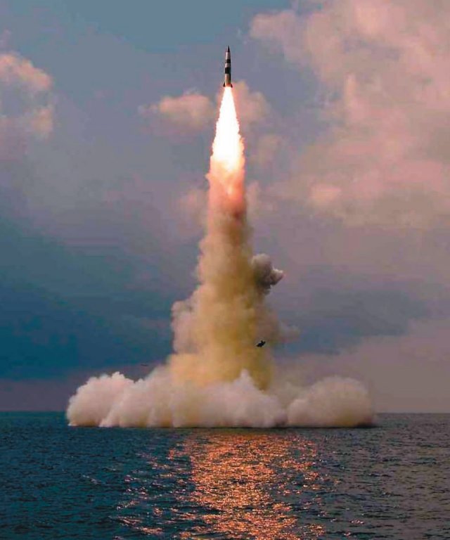 전술핵 실은 北 잠수함, 수중서 남한 전역 기습 核타격 가능