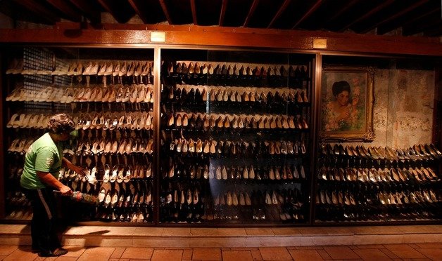 마르코스 후보의 어머니인 이멜다가 1986년 하와이로 망명하는 과정에서 소유하던 신발 컬렉션이 세간에 드러났다. © 뉴스1
