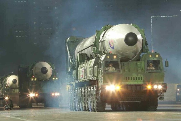 북한 대륙간탄도미사일(ICBM) ‘화성-17형’. (평양 노동신문=뉴스1)