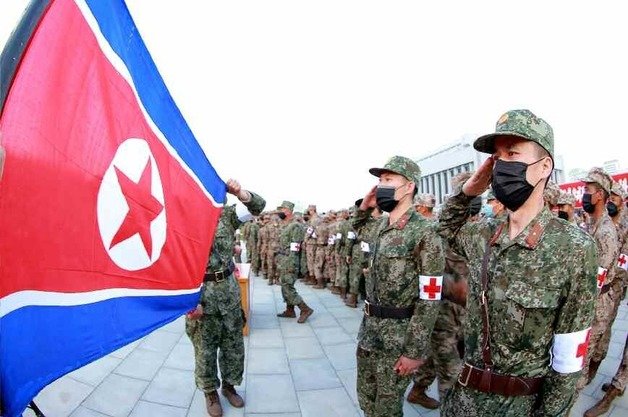 (평양 노동신문=뉴스1) = 북한 조선노동당 기관지 노동신문은 22일 신종 코로나바이러스 감염증(코로나19) 관련 ‘약품 보장 전투’에 투입된 인민군의 정신을 강조했다.