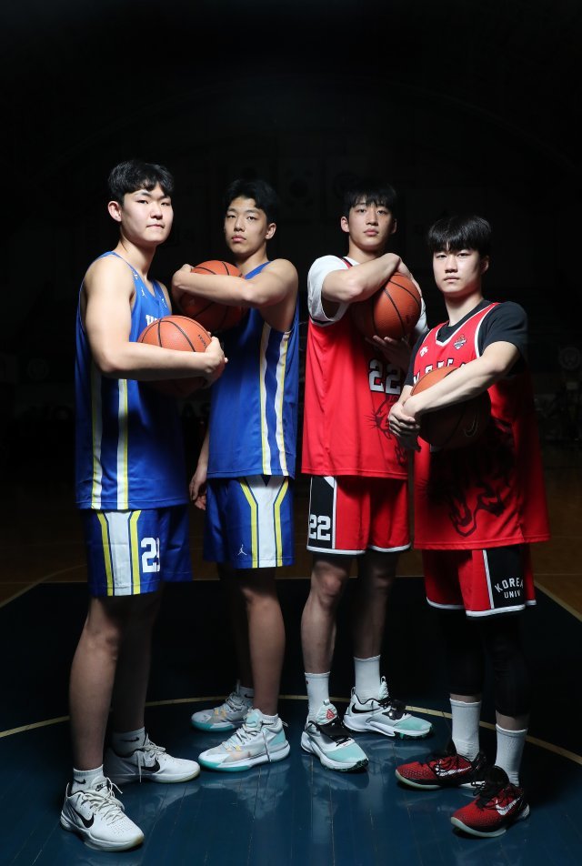 왼쪽부터 연세대 이규태, 김보배, 고려대 여준석, 박정환