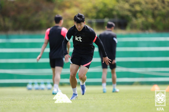 한국 축구대표팀 손흥민이 31일 경기 파주국가대표트레이닝센터(NFC)에서 훈련을 하고 있다. . (대한축구협회 제공) 2022.5.31/뉴스1