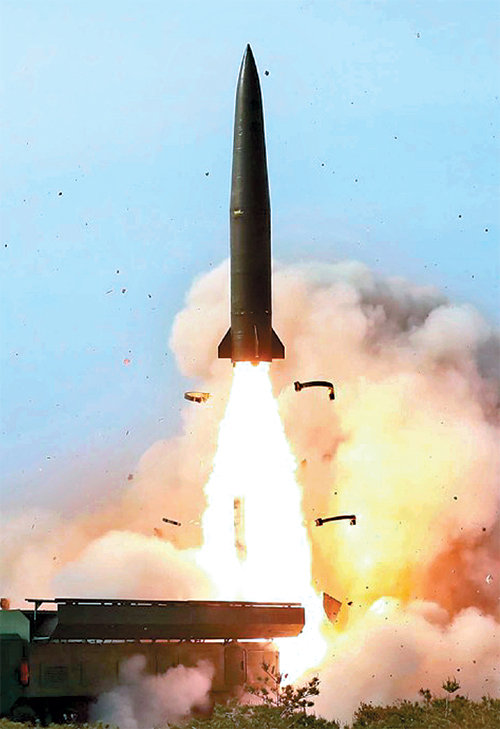 북한판 이스칸데르 KN-23. 사진 출처 노동신문